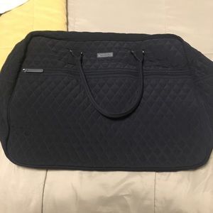 Navy Grand Traveler from Vera Bradley!